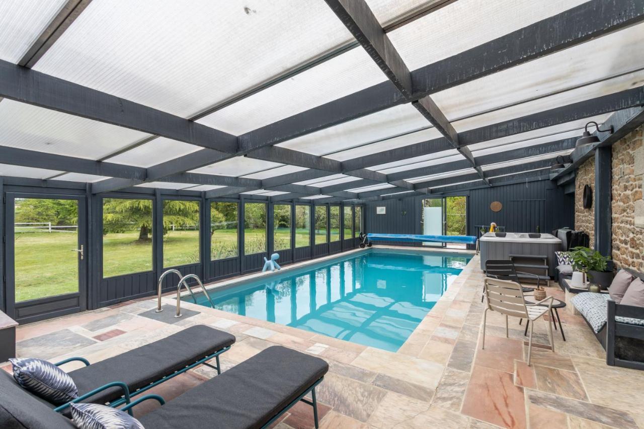 La Villa Du Golf - Avec Piscine Couverte Chauffee Et Jacuzzi Le Tronchet (Ille-et-Vilaine) Exterior foto